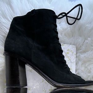 Frye Amy Peep Lace Boot sz 9.5